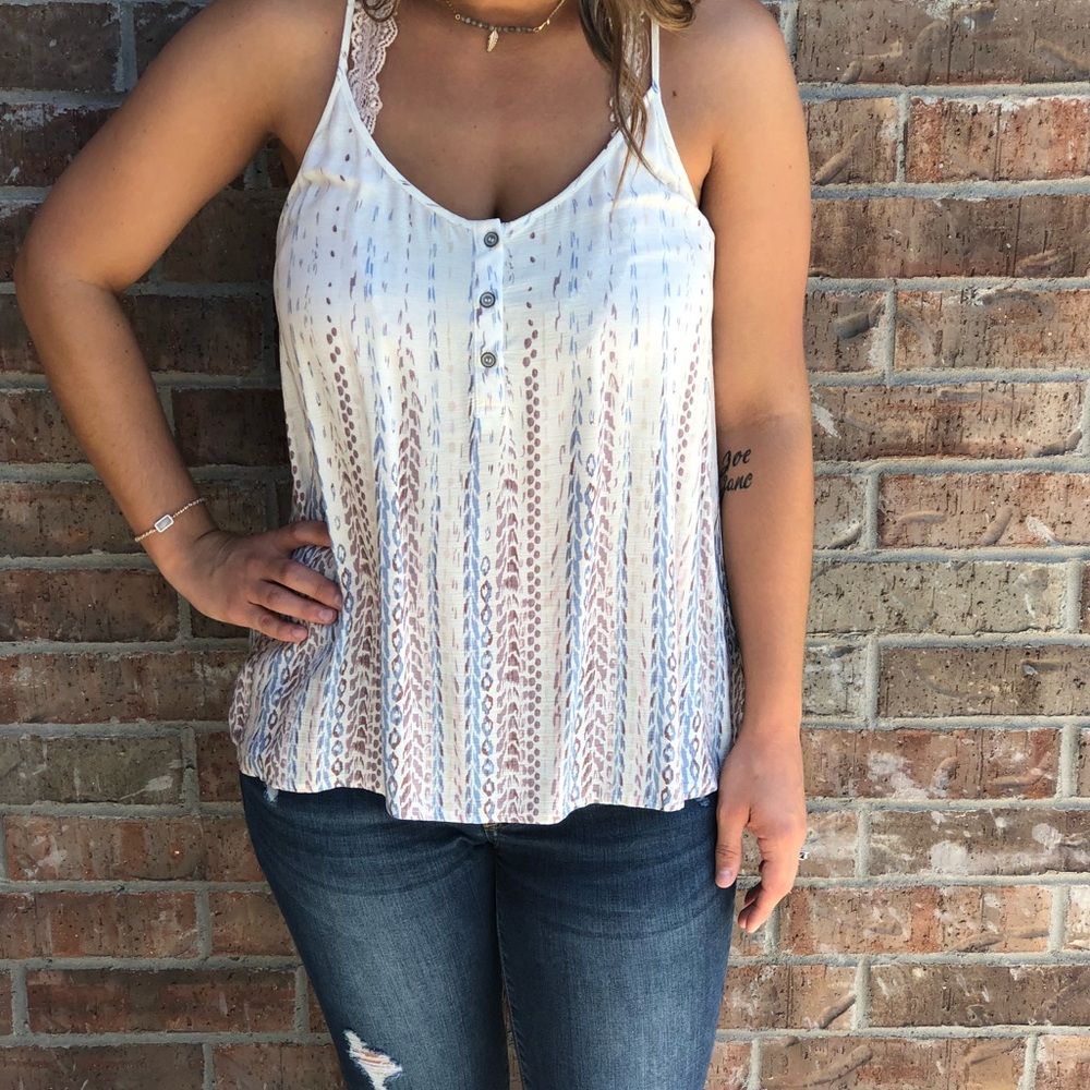 Dainty Hooligan Flowy Tank size Medium (EUC)